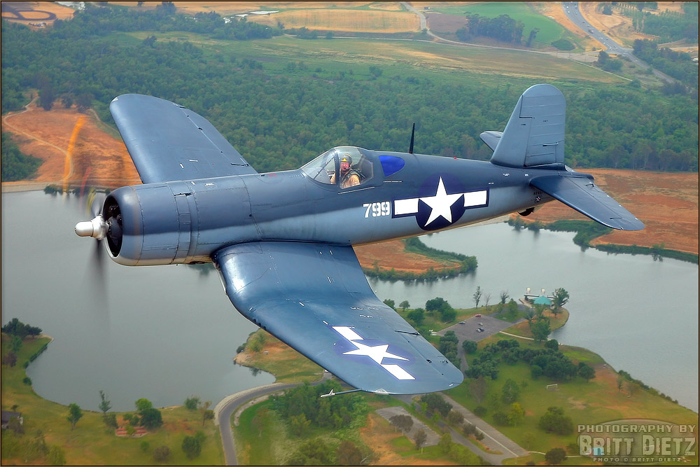 F4U-1A_Corsair