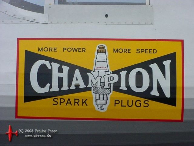 Logo Champion / Laird-Turner