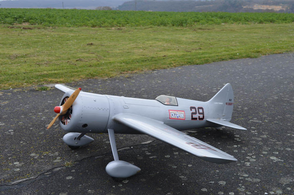 Pour cet éssais l'hélice est une Menz 22x10