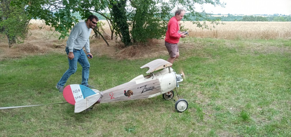 Séance de rodage moteur au terrain des coucous d'étampes