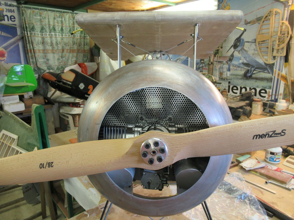 Pose d'une grille pour diminuer de 50% l'entrée d'air sur la partie supérieure