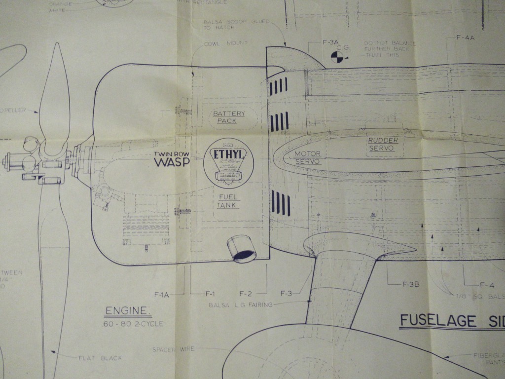 détails plan capot moteur