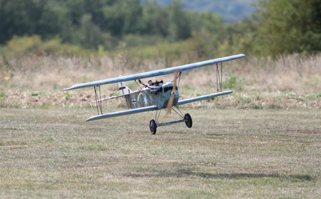 final piste en herbe / vent de travers