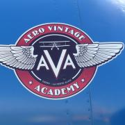 Le  joli logo d ' Aéro Vintage Academy