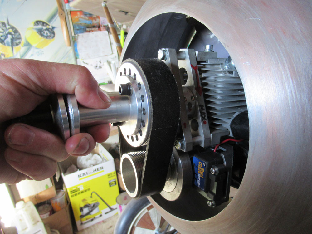 Encombrement non compatible  pour le ZG 62 cc réducté , il sera remplacé par un 120 cm3